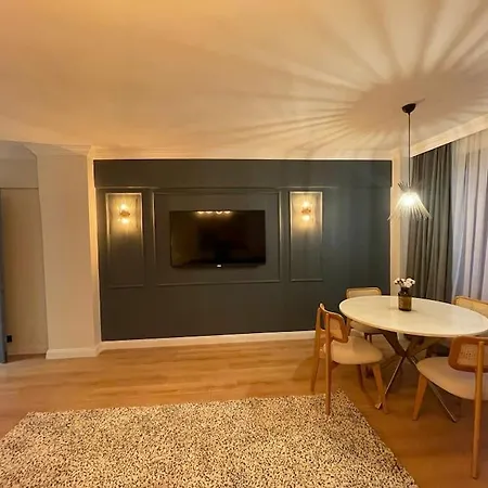 Apartament Spacious 2br/w Lift&ac @nisantasi