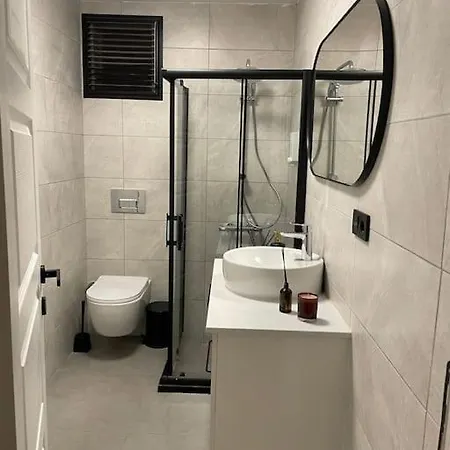 Spacious 2br/w Lift&ac @nisantasi Stambuł